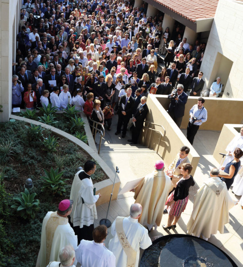 Community_Center_Opens-500×550-1 Community_Center_Opens-500×550-1