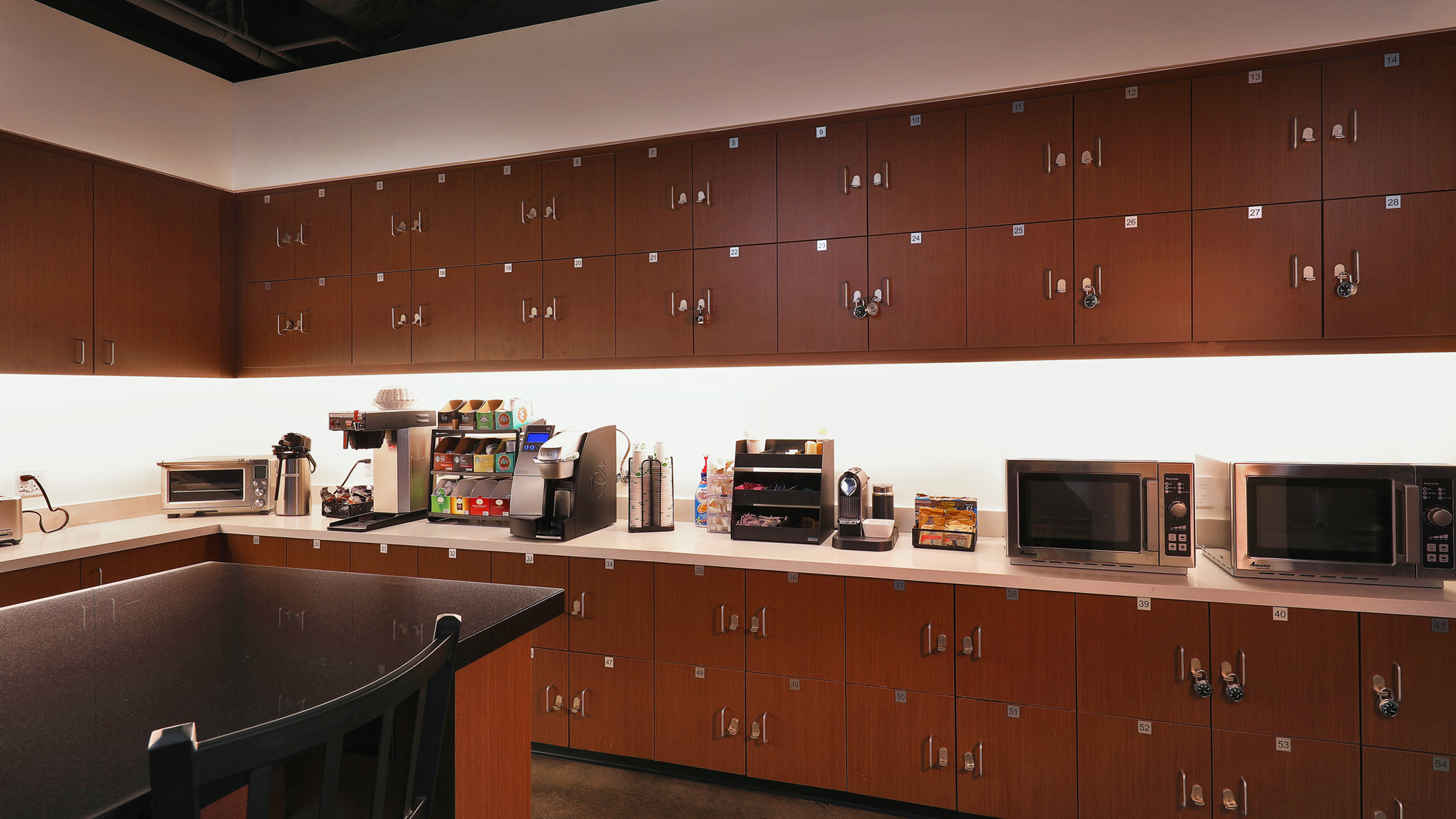 A break room in the LA Kings Business Office in El Segundo, a Pica+Sullivan Southern California architectural project.