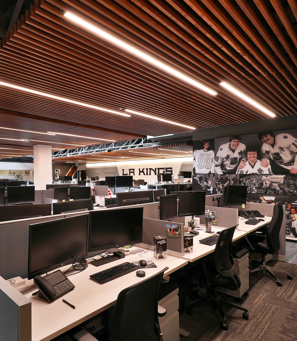 Empty cubicles in the LA Kings Business Office in El Segundo, a Pica+Sullivan Southern California architectural project.