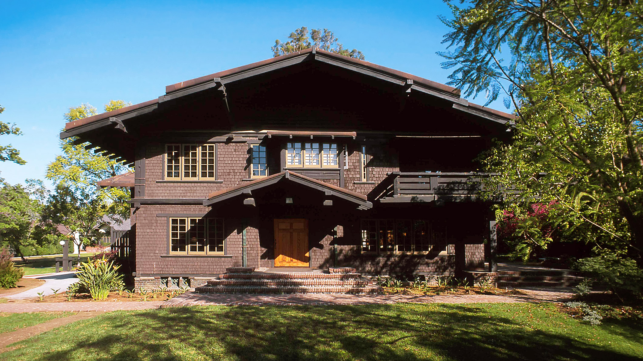 PITCAIRN_002 A daytime exterior view of Pitcairn House in Pasadena, a Pica+Sullivan Southern California educational architectural renovation project.